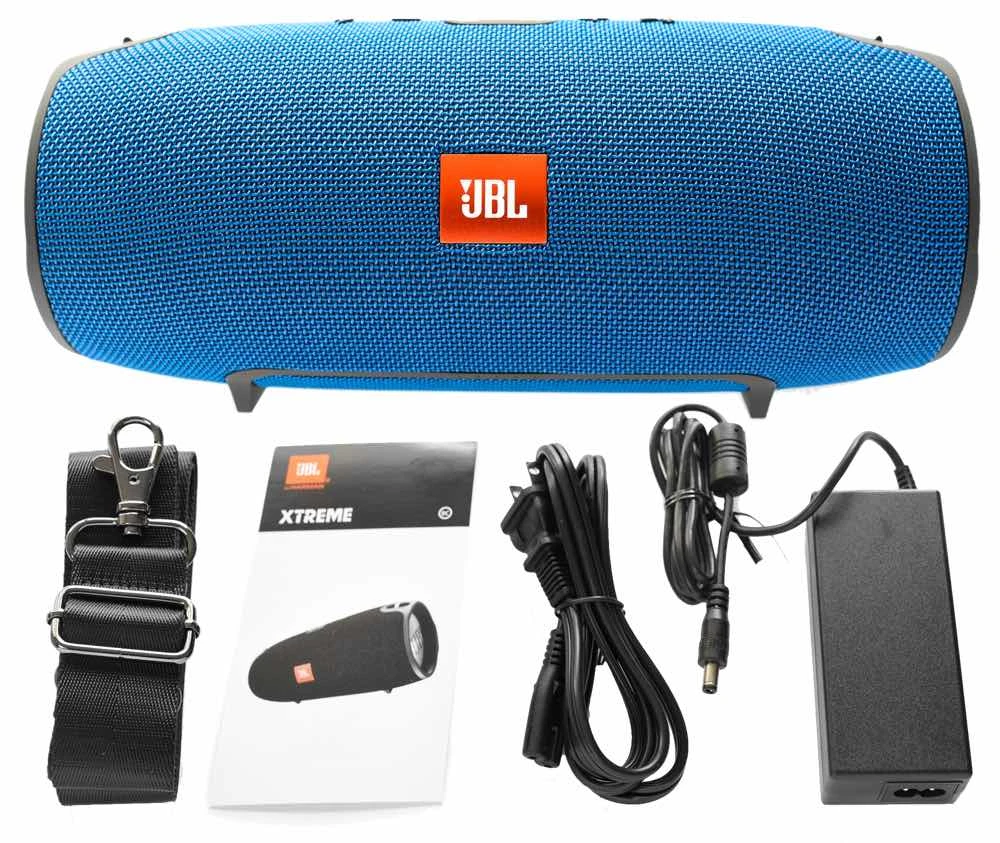 jbl-xtreme-and-included-accessories 1