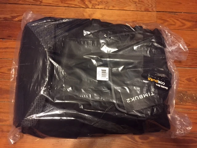 TimBuk2 Especial Tres Packaging 2