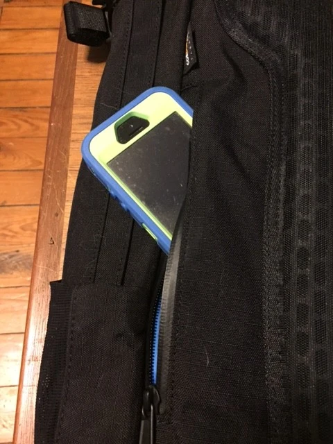 TimBuk2 Especial Tres back pocket